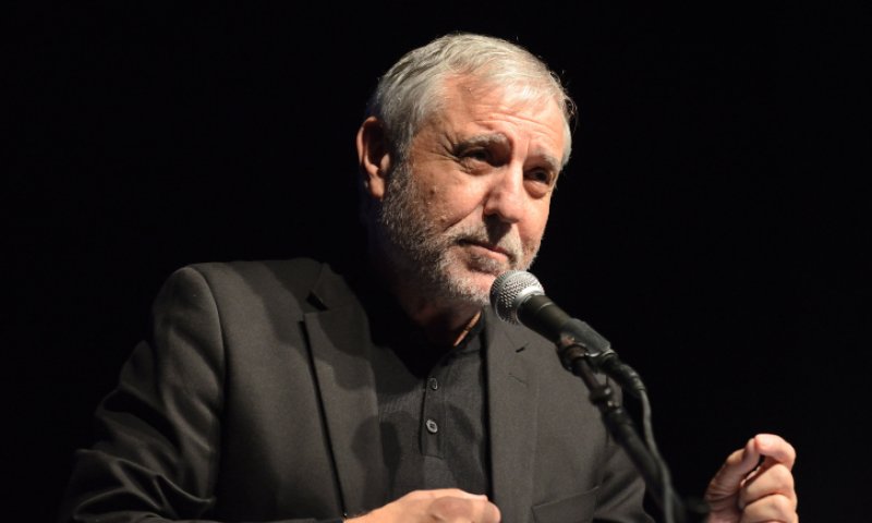 עמית סגל תפס את מאיר כהן על חם