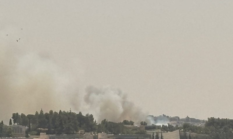 שריפת ענק ליד עין כרם, תושבי הכפר השוודי פונו מבתיהם