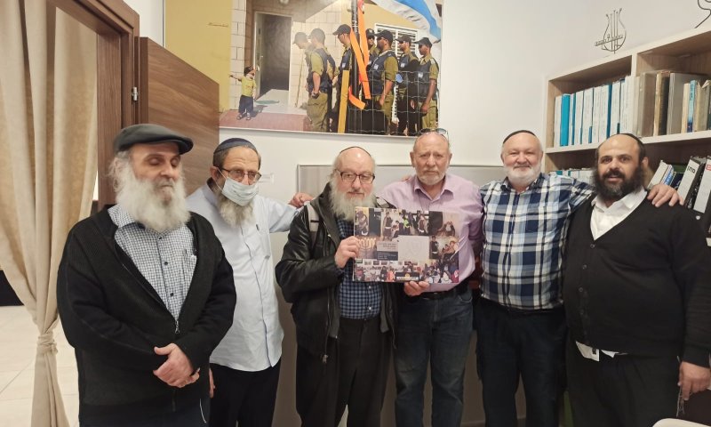 מרגש: פולארד סוגר מעגל במוזיאון גוש קטיף | צפו