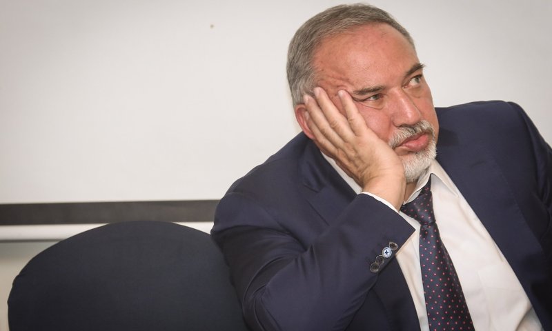 בגלל טעות מביכה: ליברמן נאלץ להסיר סרטון שפרסם