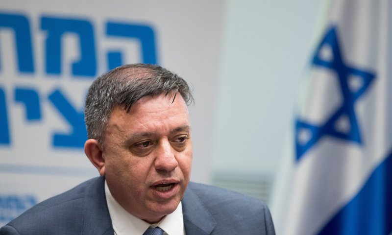 עלי ועפרה? גבאי מצהיר: "לא אפנה התנחלויות"