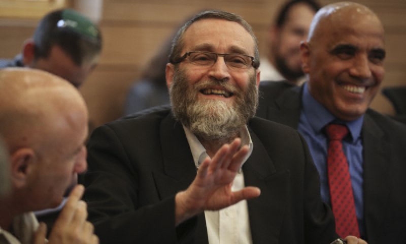 כחלון יוותר על ראשות וועדת הכספים