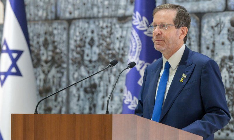 הרצוג מבהיר בתוקף: "הנשיא לא הציב תנאים"