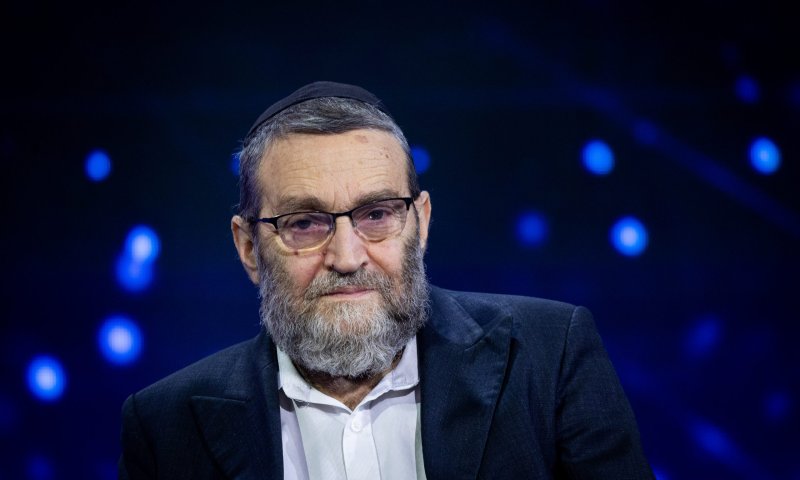 גפני: "בימים הקרובים תשמעו שאני הולך עם גנץ"