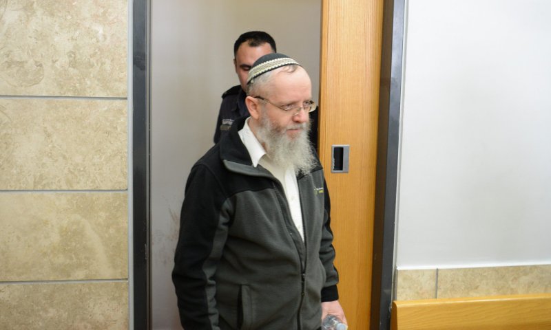 עזרא שיינברג ישלם לאחת הנפגעות 550,000 שקל