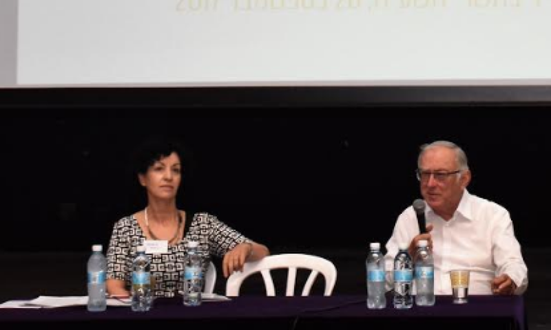 "הפוליטיקאים בארץ תוקפים כדי להרגיש שהם עושים משהו"