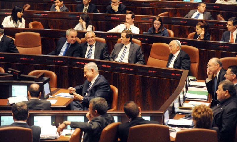 לא תאמינו מי הצביע בעד הצעת אי האמון של בל"ד