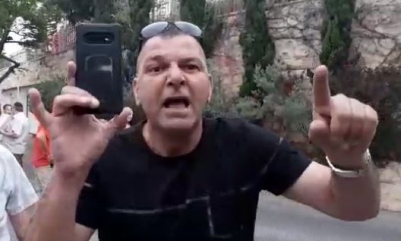 צו הרחקה ניתן לפעיל שצעק על אשתו של אלקין