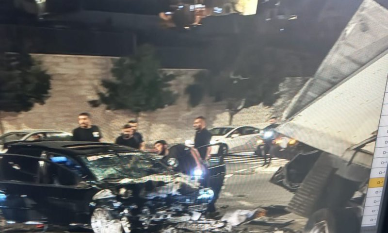 פצוע קשה בתאונת דרכים בין משאית לרכב בפסגת זאב