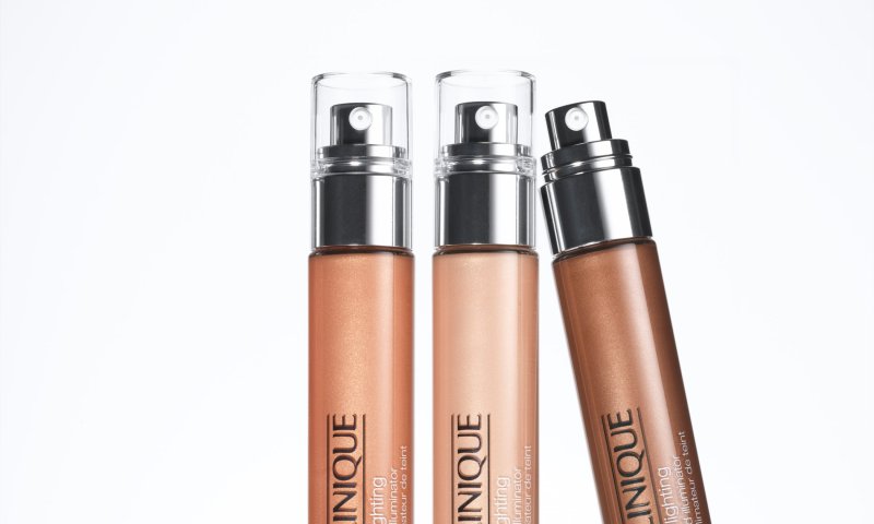 קליניק משיקה פריימר ההופך כל צללית לעמידה עד 12 שעות!