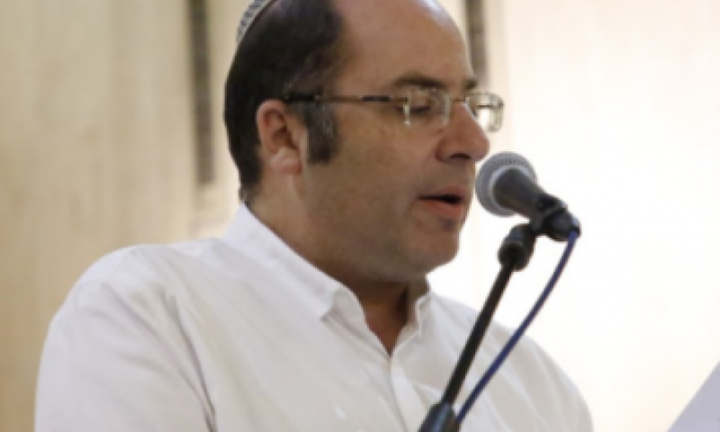 הרב בזק: דברי הרב טאו נאמרים על רקע השמצה