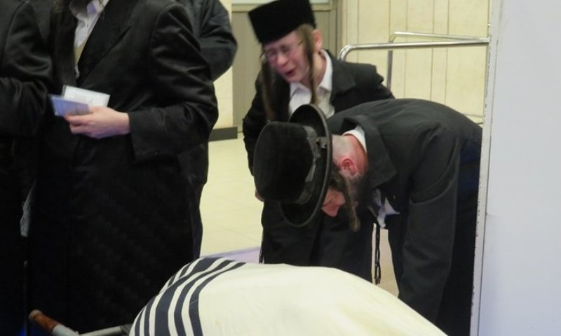 טרגדיה משולשת: נפטר מקורונה לאחר פטירת הוריו &nbsp;