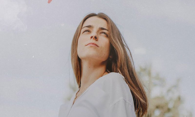 "אולי תשמע": האחות השכולה בסינגל בכורה