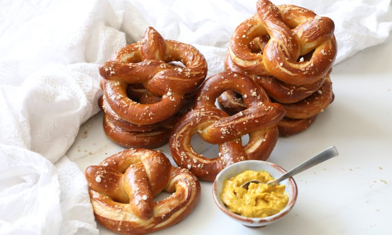 פינוק לסגר: כך תכינו בקלות פרעצל עם הילדים