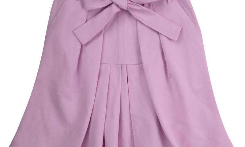 בואי להרוויח מהחצאית הלא צנועה שלך