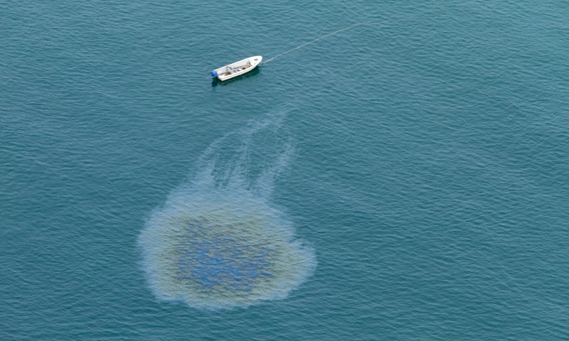חשש כבד: האם זיהום נפט בדרך לחופי ישראל?