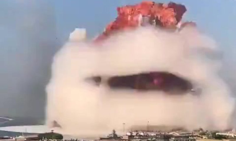 פיצוצים אדירים הרעידו את ביירות. תיעוד