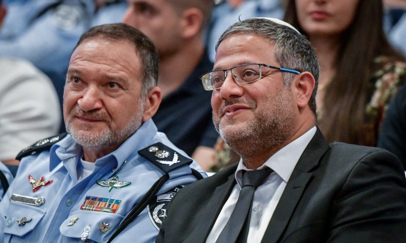 הביקורת של בן גביר: כך הגיע השר לתחנת המשטרה