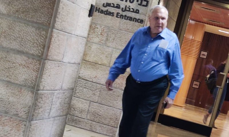 למרות הביקורת: נתן אשל מעורב במו"מ הקואליציוני