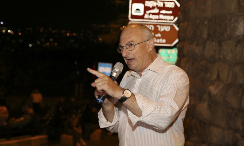 "להשפיע מבפנים" זו סיסמא כדי להשאר בממשלה