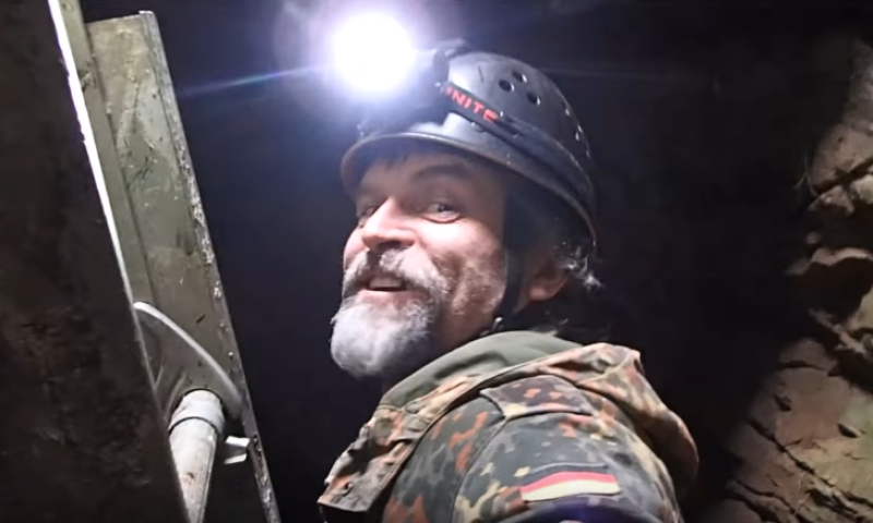 צפו: מה גילה חוקר בבאר בת מאות שנים?