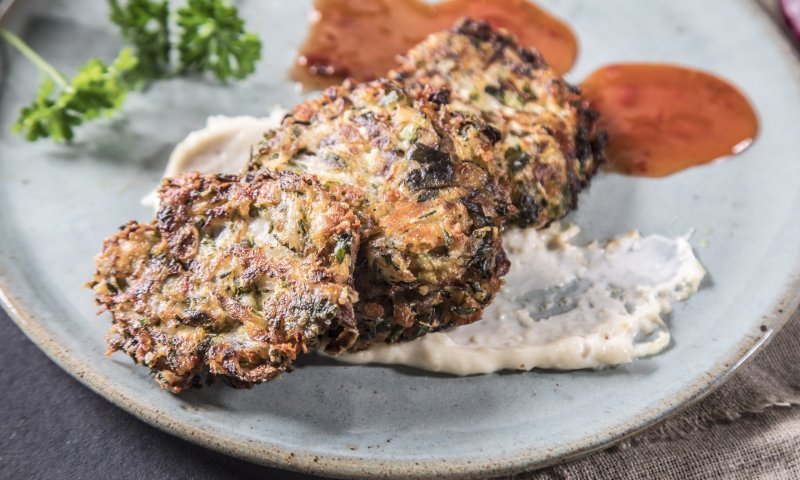 חנוכה: לא רק תפוחי אדמה- לביבות זוקיני מטריפות