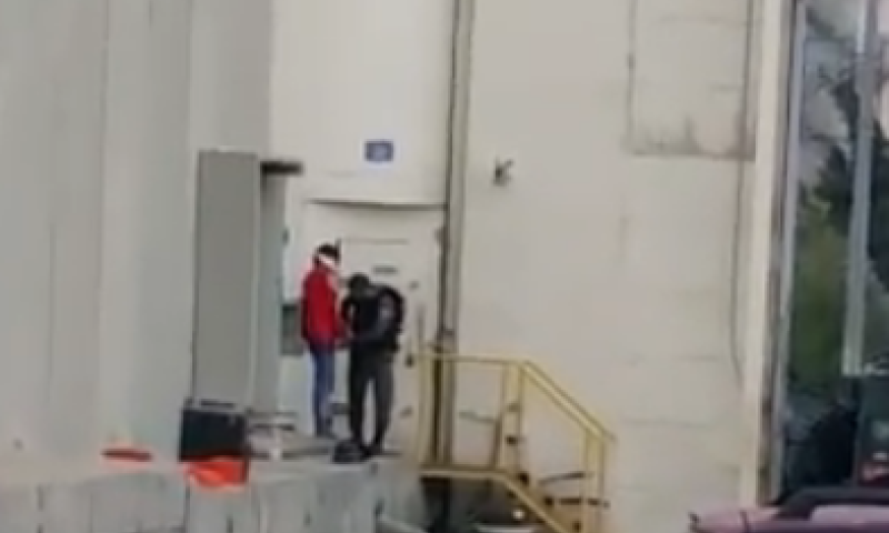 צפו: מחבל ערבי נתפס "על חם" ע"י לוחמי צה"ל