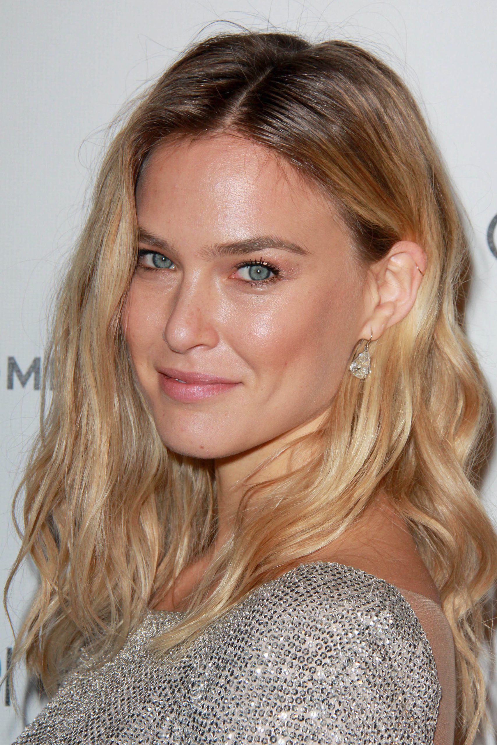 Kathy Hutchins | שטארסטוק