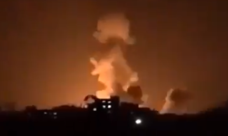 מטוסי קרב תקפו מתחם צבאי וכלי שיט של חמאס