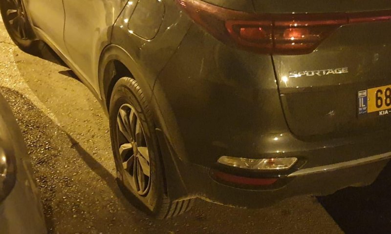 פשע שנאה בירושלים: 5 רכבים פונצ'רו בחניון הר ציון