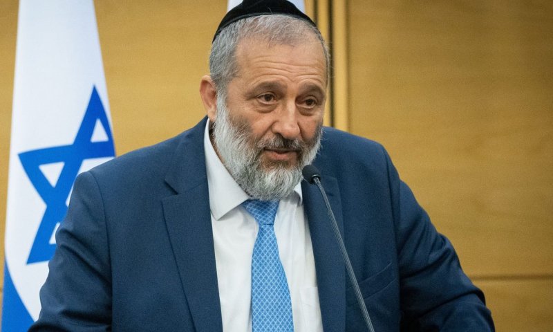 אריה דרעי מבהיר: "זה מעולם לא קרה; זה ספין"