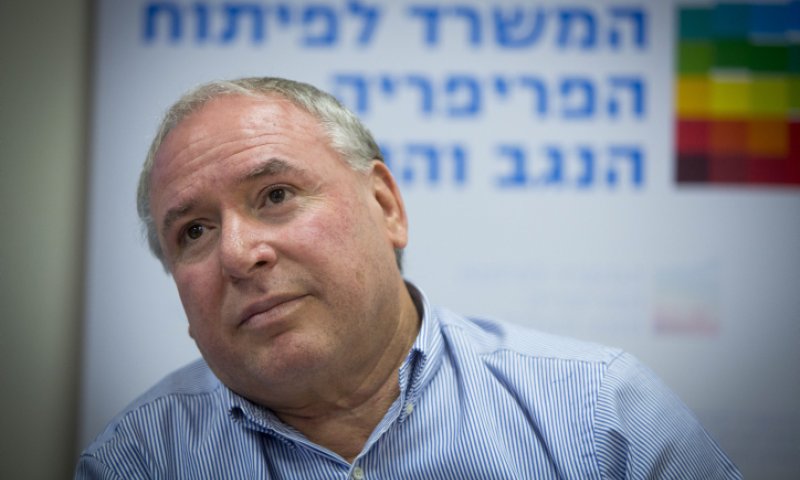 אמסלם תוקף: "המפכ"ל מלא בעצמו, מדושן עונג"