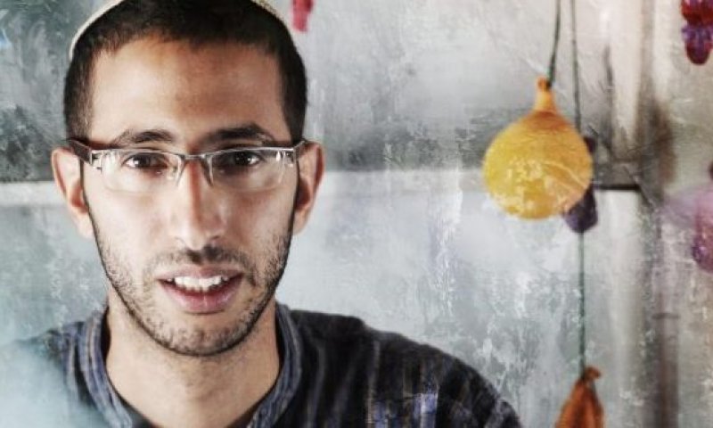 לכבוד פורים: איל כהן בסינגל מיוחד על כוכבת המגילה