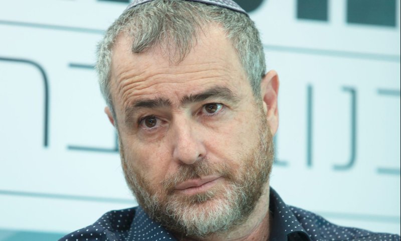 ריקלין מציע לעמית סגל לפרוש מערוץ 12