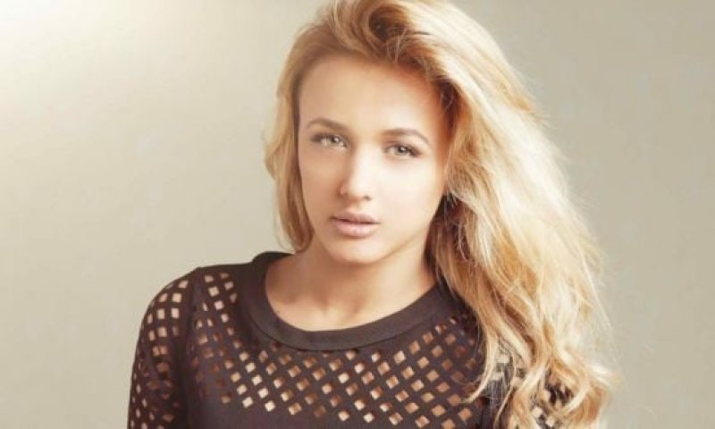 שעה ותאריך בלתי נשכחים: הזמרת עדן בן זקן ילדה בן ראשון