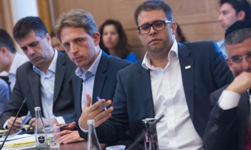 האיש היחיד שיכול לגרום לפיטוריו של חזן מהכנסת