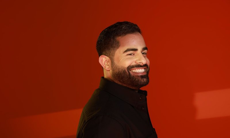 "סערת המשפיענים" לא עוצרת אותו: משה כורסיה בשיר חדש