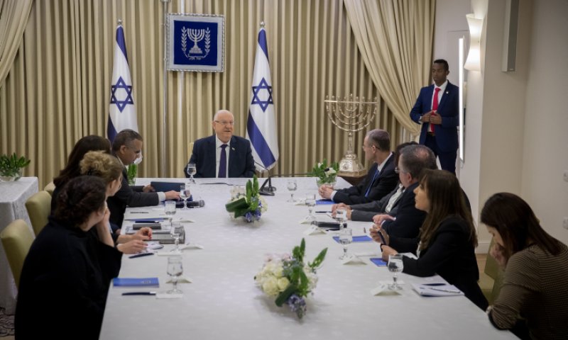 ההמלצות לנשיא: כחול לבן- גנץ, ליכוד וחרדים- נתניהו