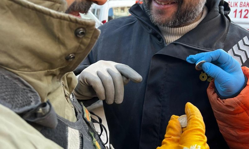 המתנה המקורית למחלצים של הילדה בת ה-7. צפו