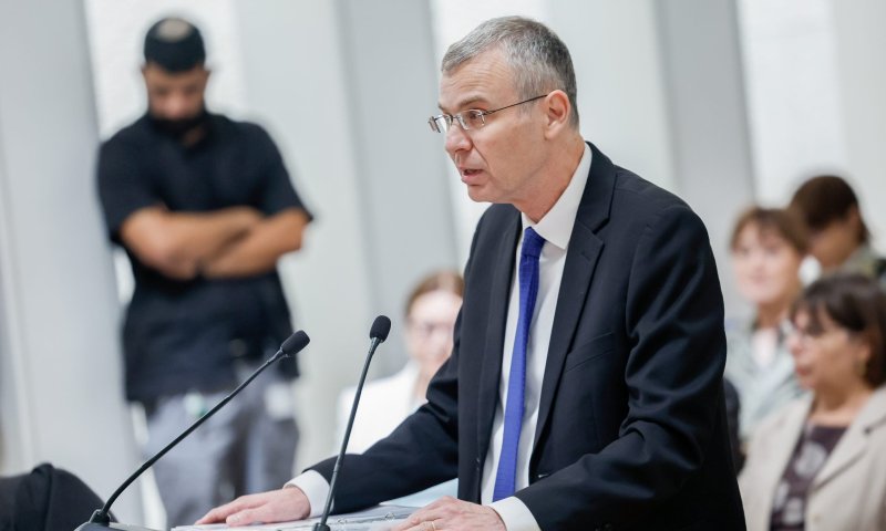 לוין בפנייה נוספת לבג"ץ : "מנו בדחיפות&nbsp;את השופט בן חמו"