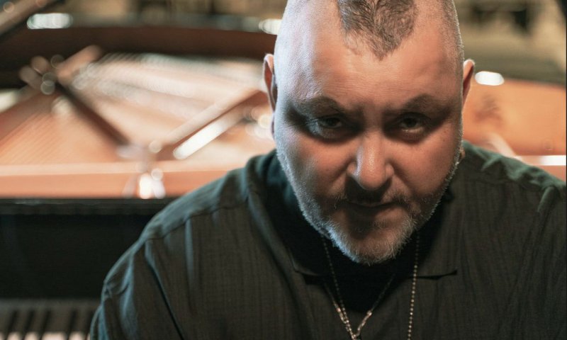 ארקדי דוכין לסרוגים: "אני מאמין באלוהים בדרכי"