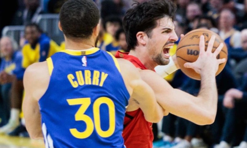 "חנוכה שמח!": משחק ענק של סטף קרי לא הספיק מול דני אבדיה