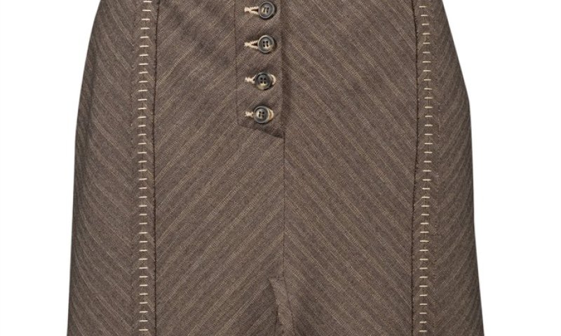 הרב אבינר: חובה ללבוש חצאית ארוכה