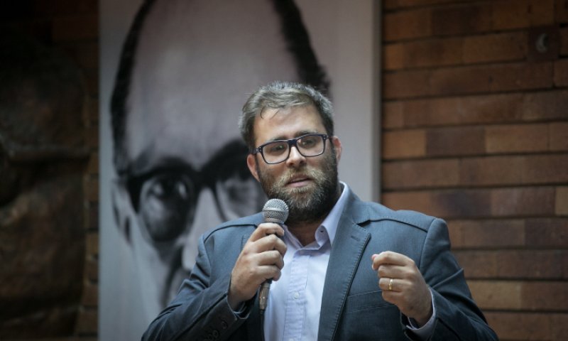 מתקפה מימין נגד זועבי; חזן יעתור נגדה לבג"צ?