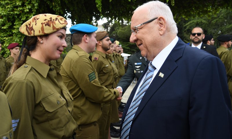 ישיר מבית הנשיא: טקס 120 החיילים המצטיינים