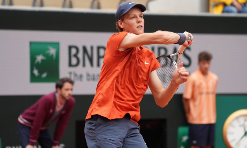 המדורג 1 בעולם פרש מהגמר ויצר זעם בעולם הטניס