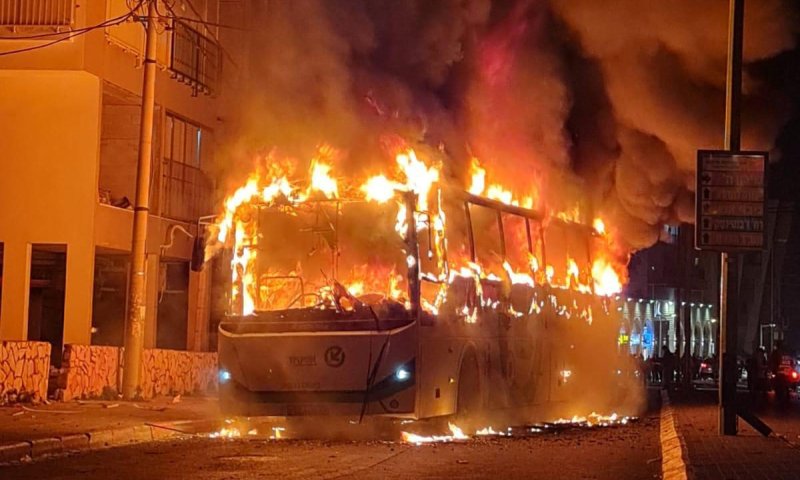 נהג האוטובוס שהוצת בבני ברק: "זה פיגוע לכל דבר"