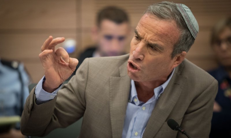 אלעזר שטרן הטיח בח"כ הסרוג: "שאלה חצופה". צפו