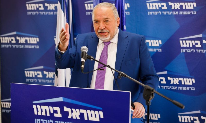 ליברמן בתגובה ראשונה לסערה בקואליציה