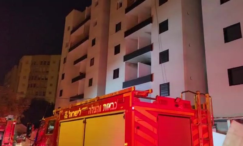 במהלך הלילה: בת 9 פונתה לביה"ח בעקבות שריפה